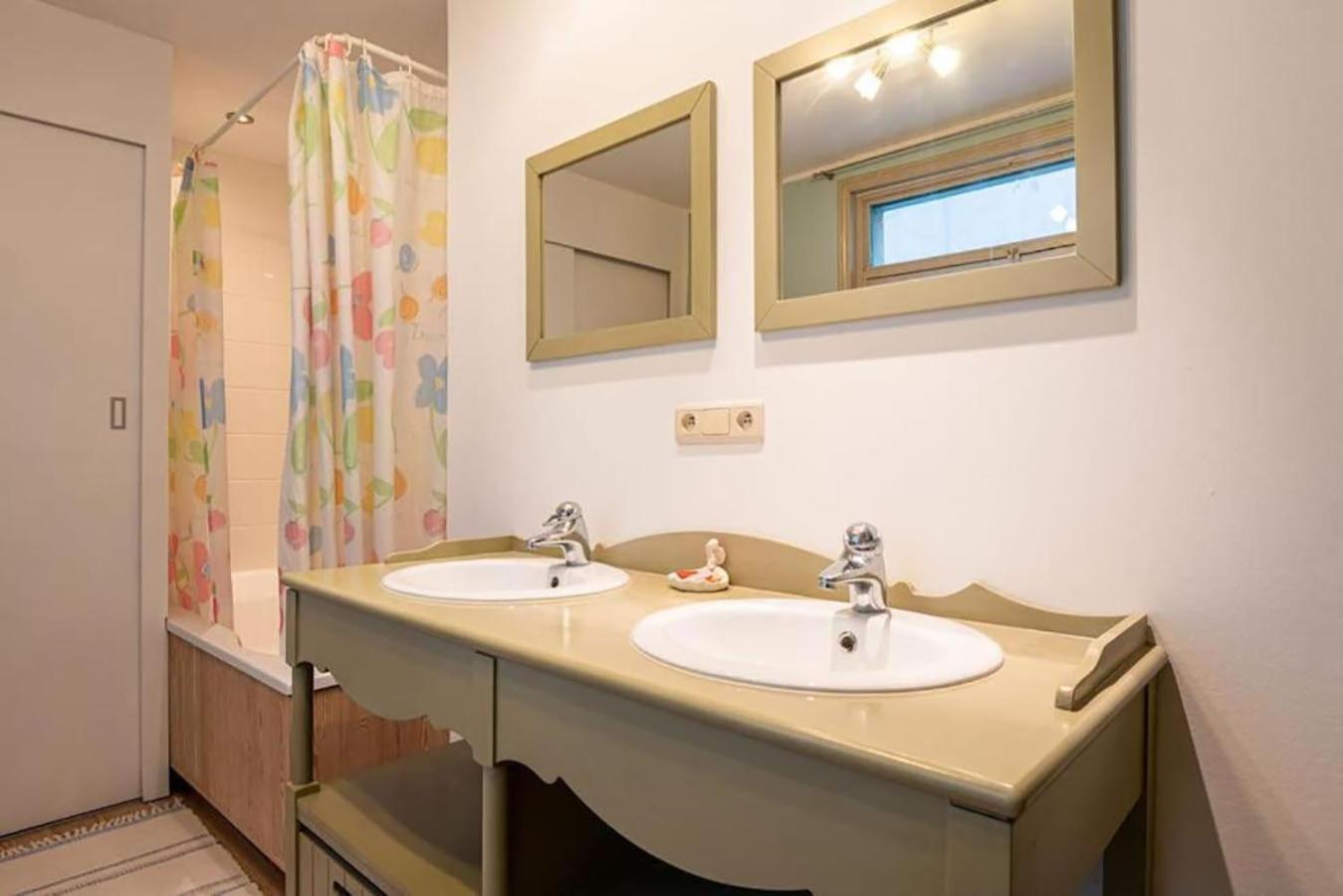 Spacious 7-bed House In Casa vacanze Ostenda